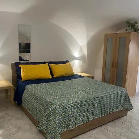 La Maison Des Voyageurs Apartment Bari